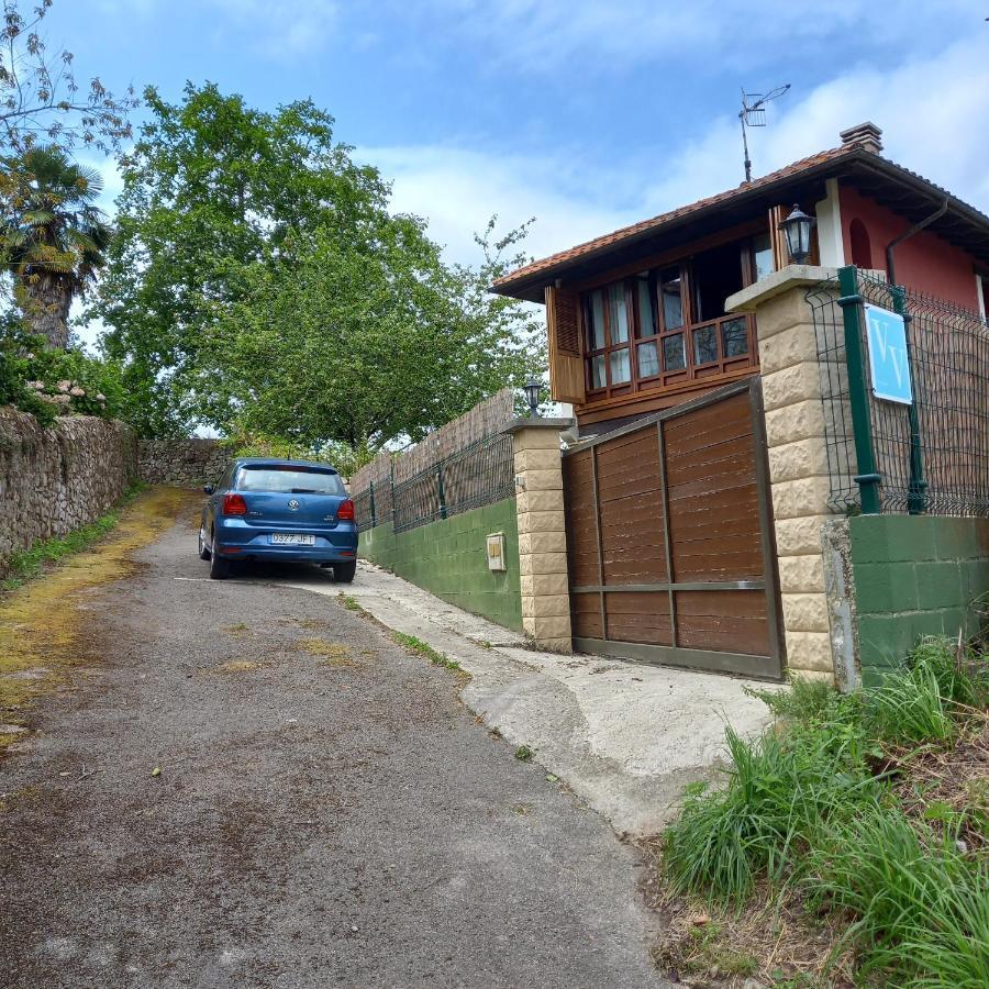 La Casa De Abajo Villa Llanes Bagian luar foto